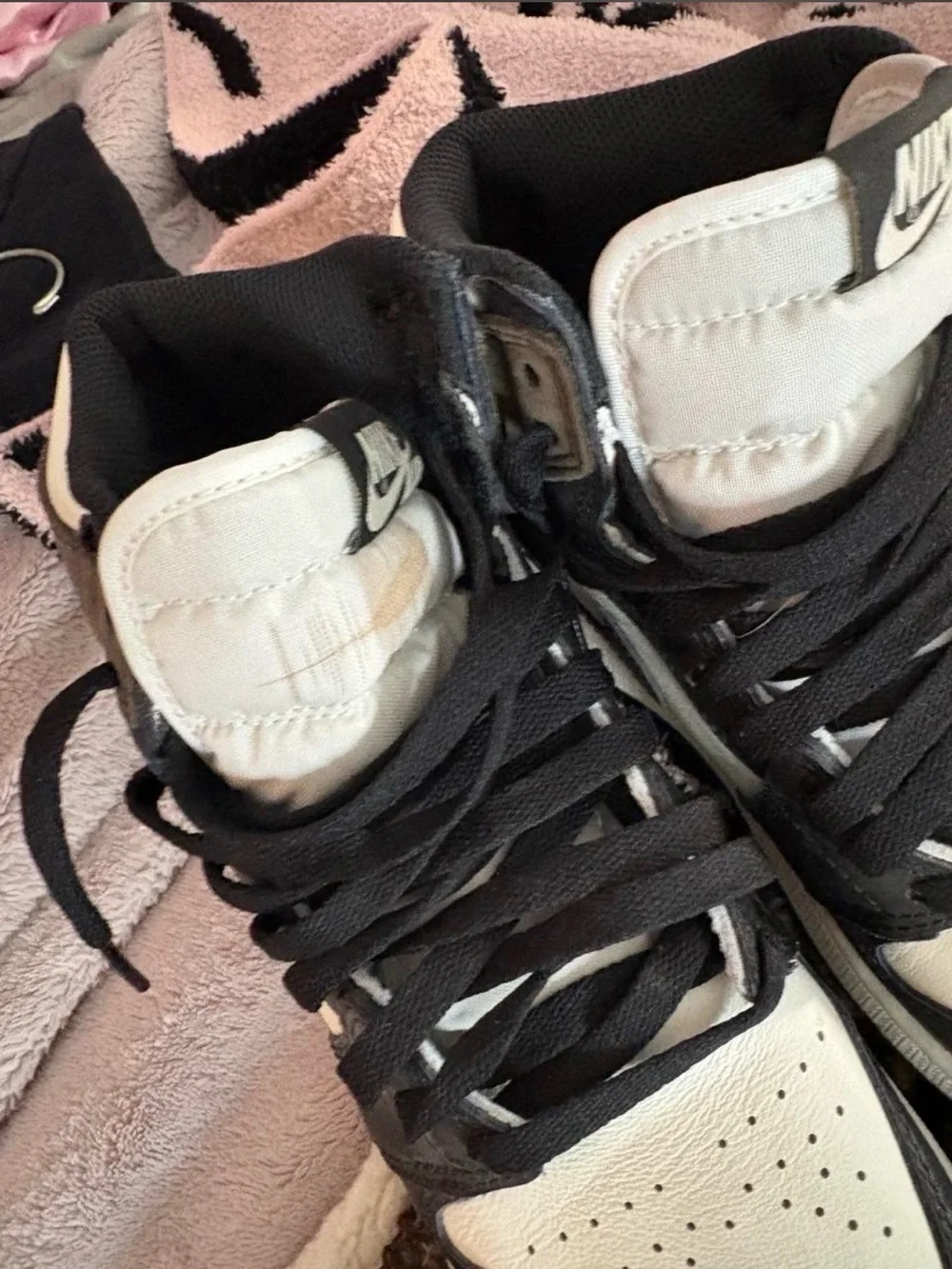 Jordan 1 Retro High - White/Black/Dark Mocha